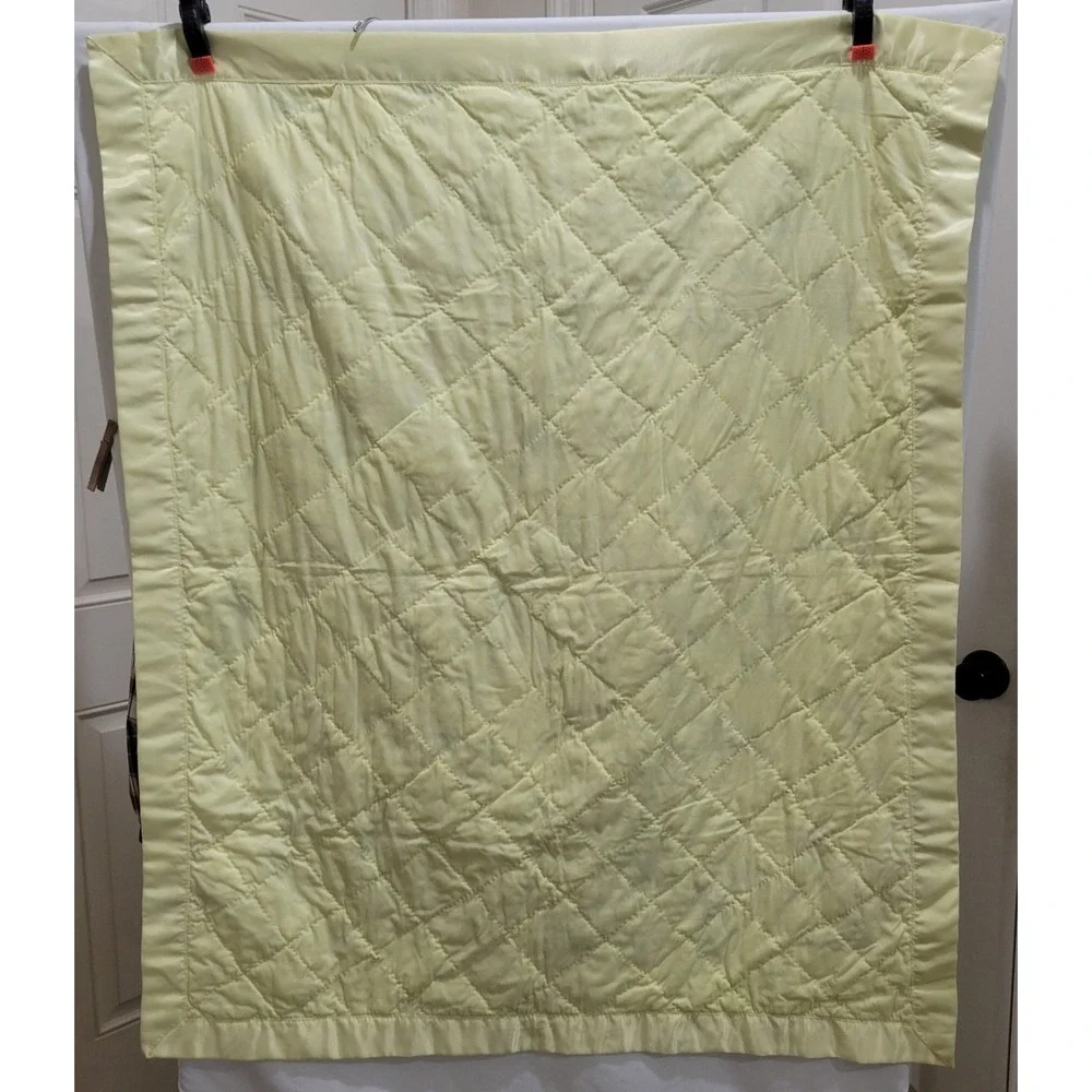 Vintage Precious Moments Bears Baby Quilt Crib Blanket Yellow Satin Trim 36 x 43